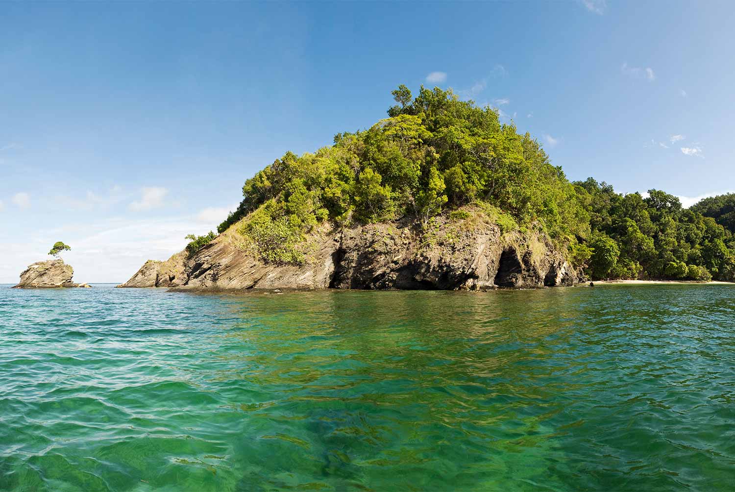 Cayos Cochinos: A Scuba Divers Dream Come True | Puerta Azul Roatan