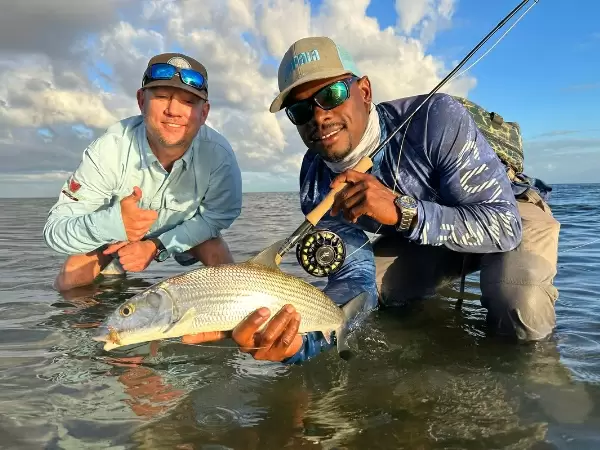 Guided Saltwater Fly Fishing Excursions Puerta Azul Roatan