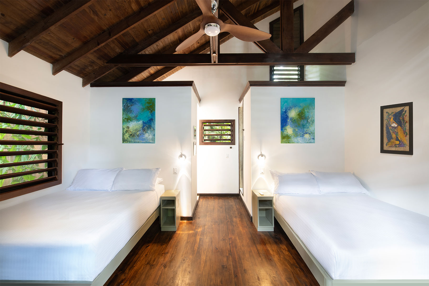 Two bed Bungalow Roatan Puerta Azul Boutique Hotel