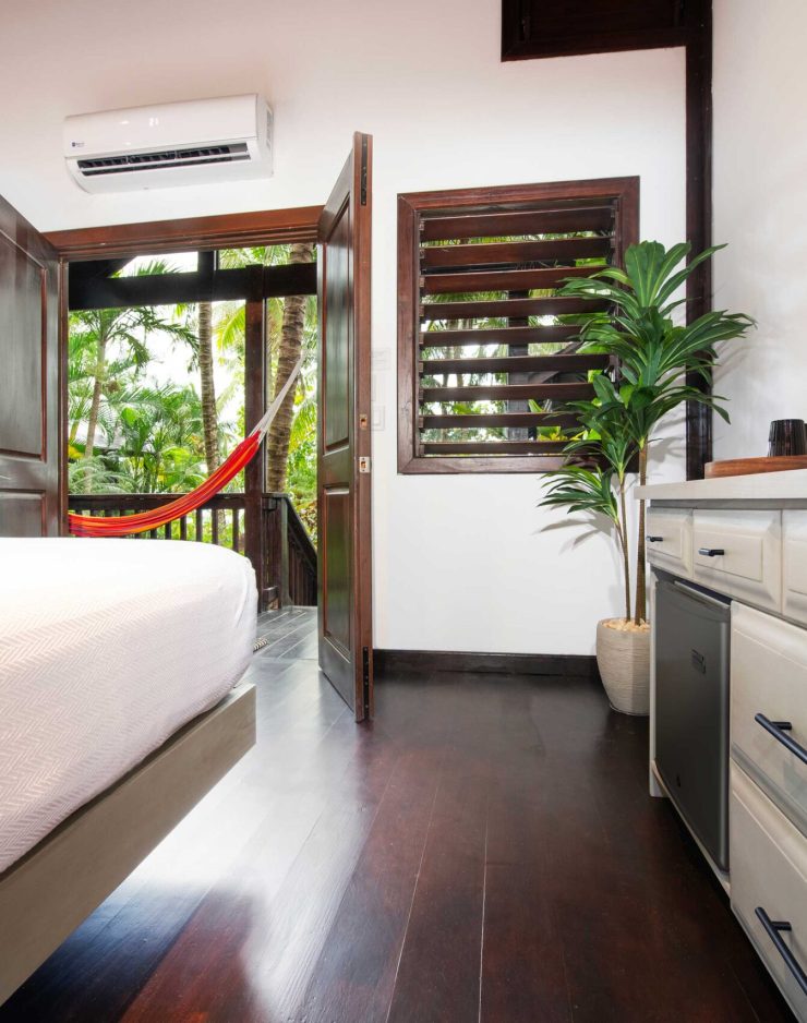 Mint Pillow Newsletter Exclusive - Puerta Azul Roatan Boutique Hotel